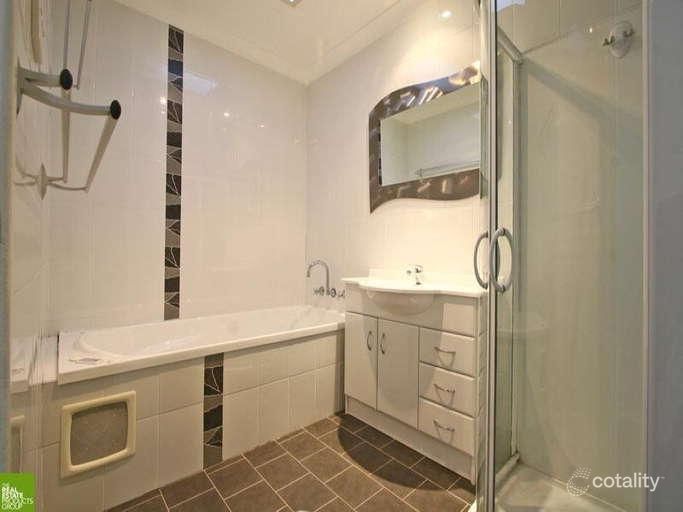 120 Blackman Pde, Unanderra, NSW 2526