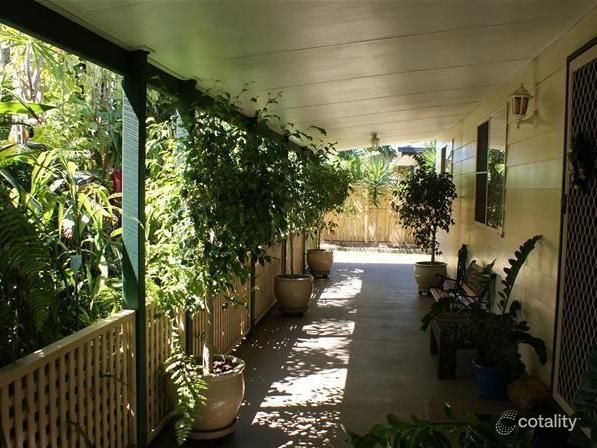 12 Swan St, Armstrong Beach, QLD 4737