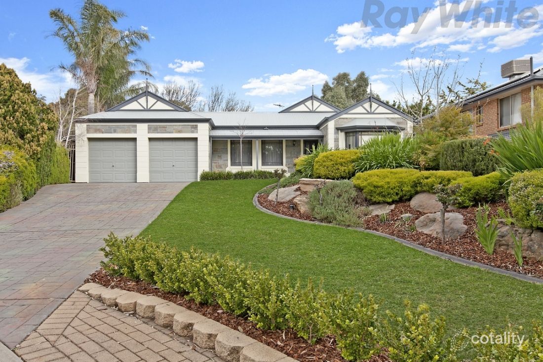 10 Houndsgate Ct, Onkaparinga Hills, SA 5163