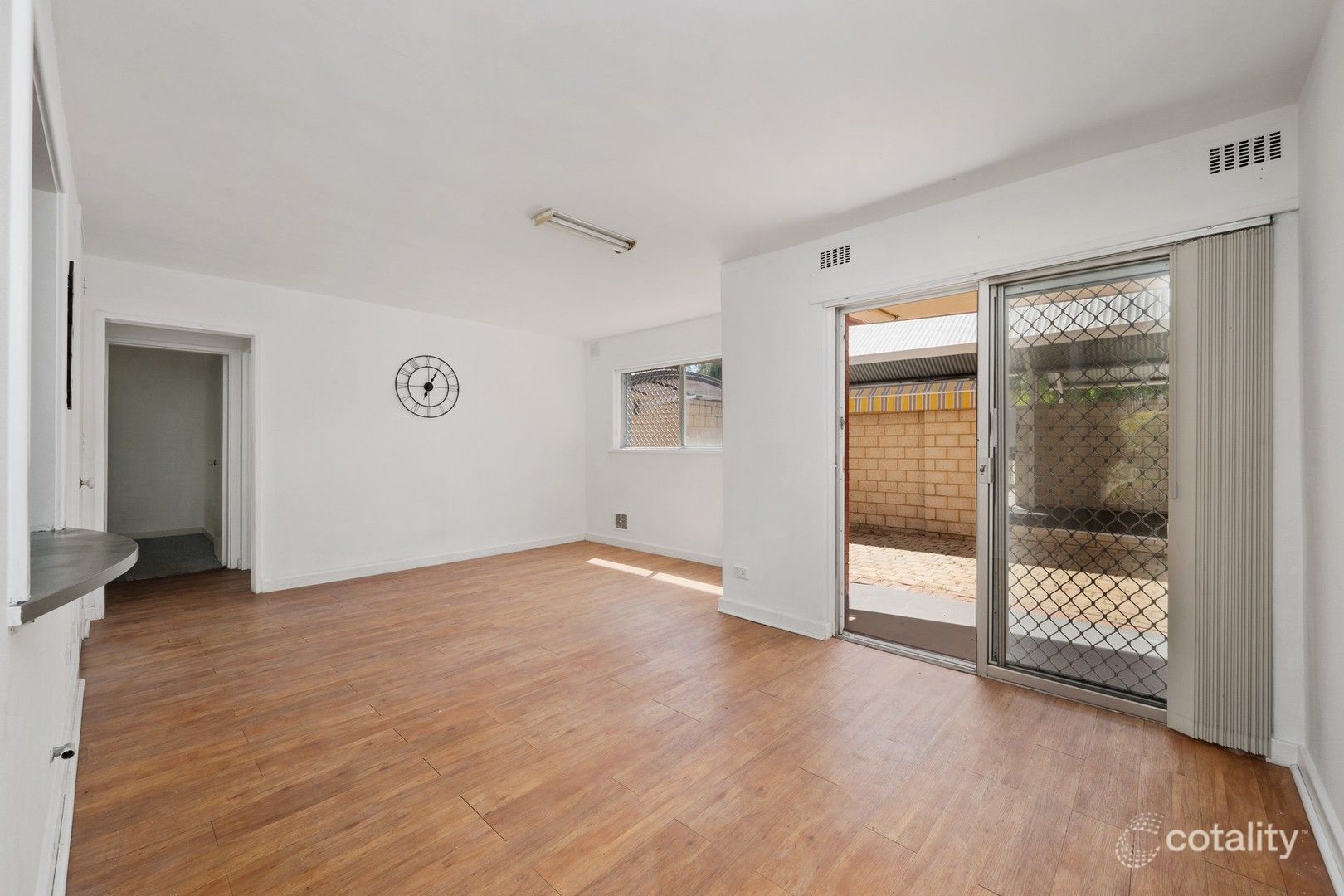 3/21 Disney Rd, Parmelia, WA 6167