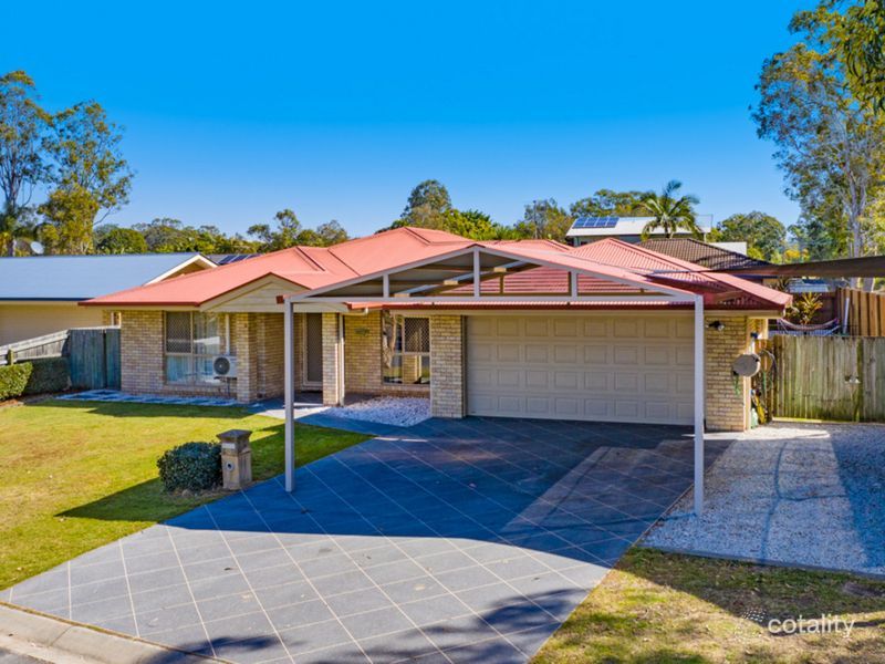 33 Fairway Dr, Redland Bay, QLD 4165