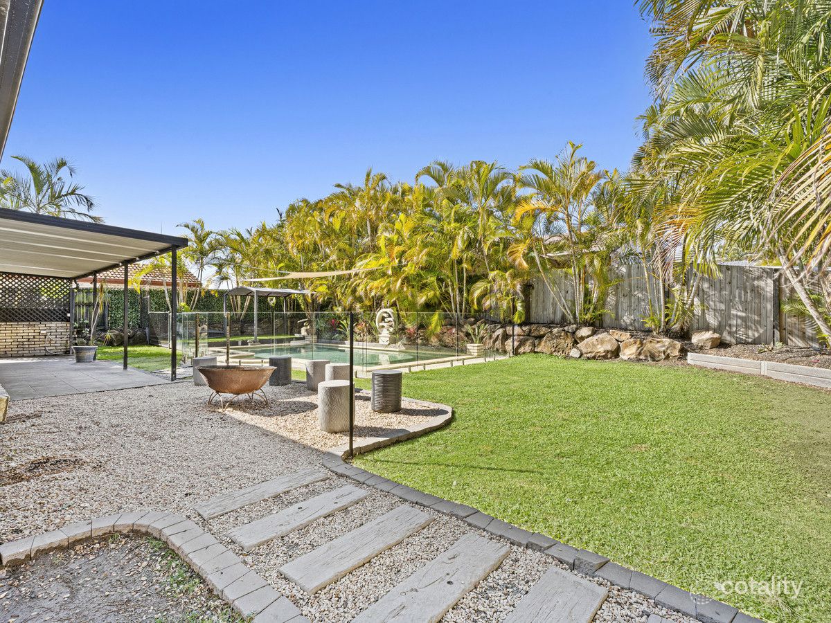 11 Oakdale Ave, Nerang, QLD 4211