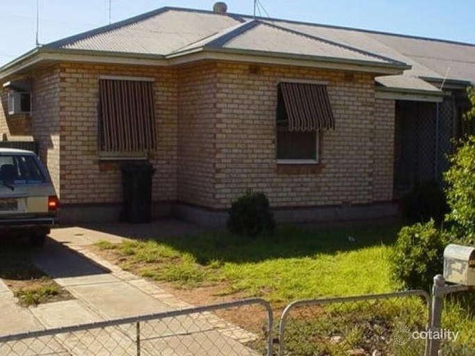 10 Brook St, Whyalla Stuart, SA 5608