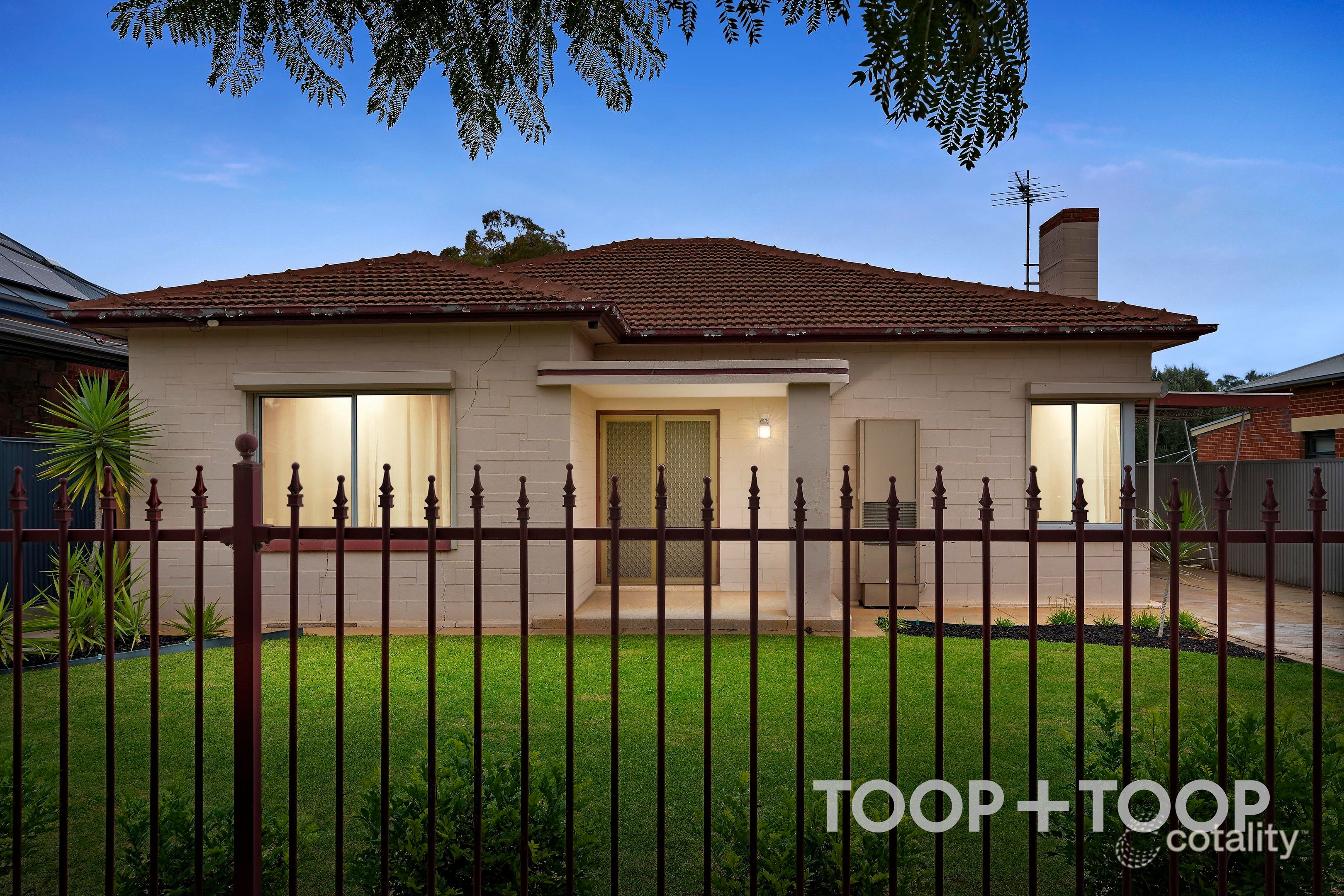 44 East Ave, Beverley, SA 5009