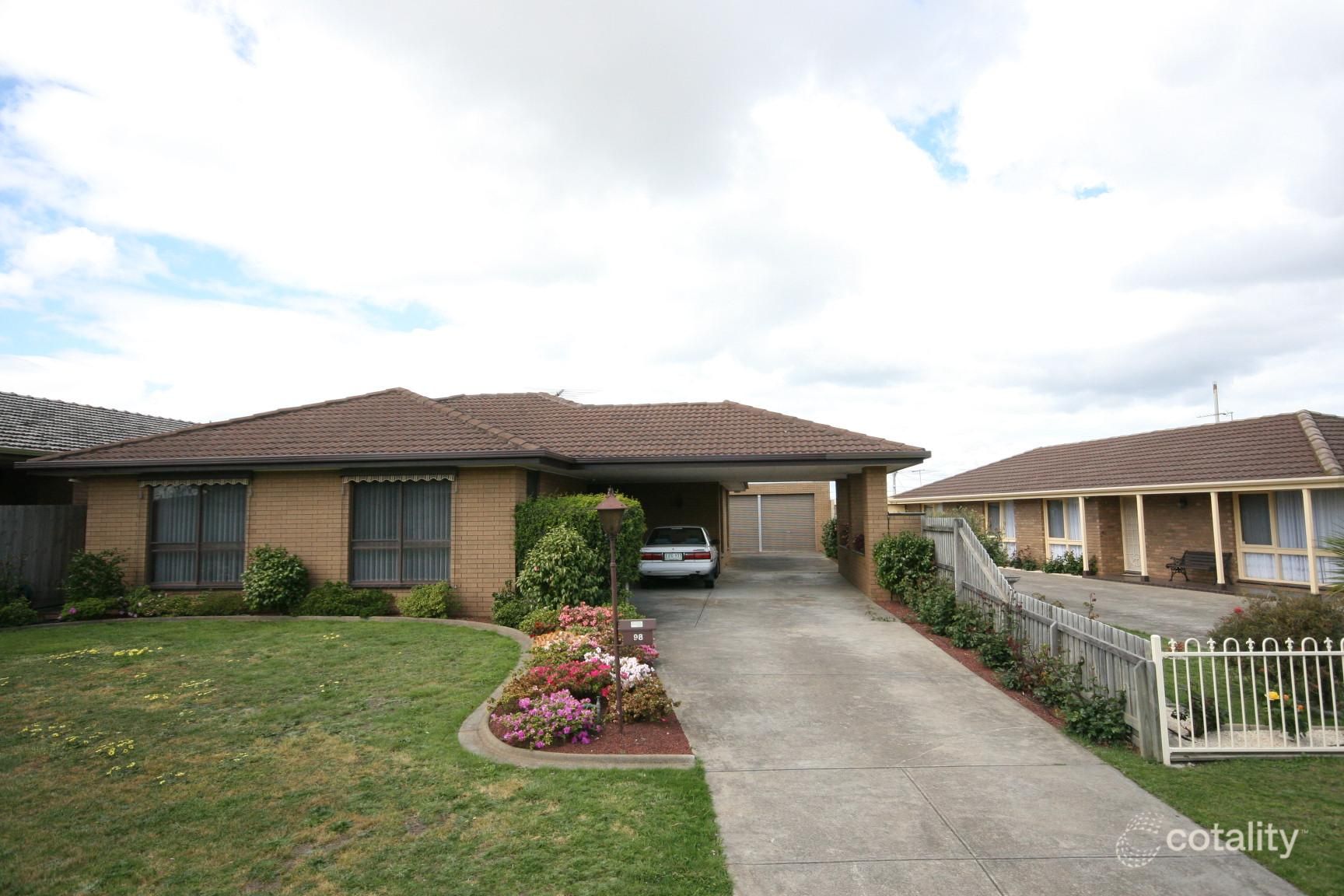 98 Tahara St, Hamlyn Heights, VIC 3215