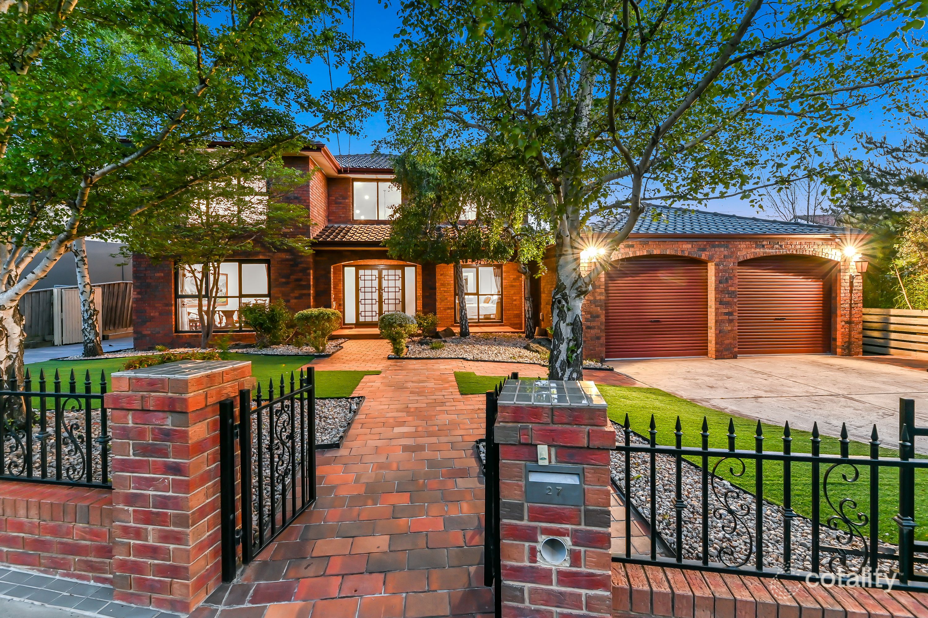 27 Belvedere Ave, Wheelers Hill, VIC 3150