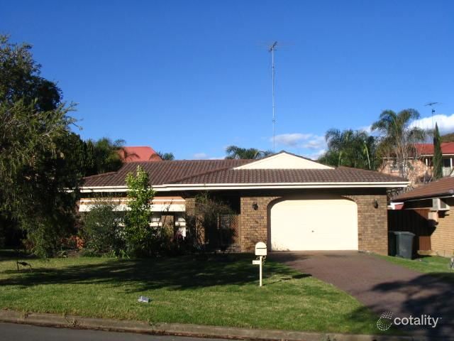 4 Barrallier Way, St Clair, NSW 2759