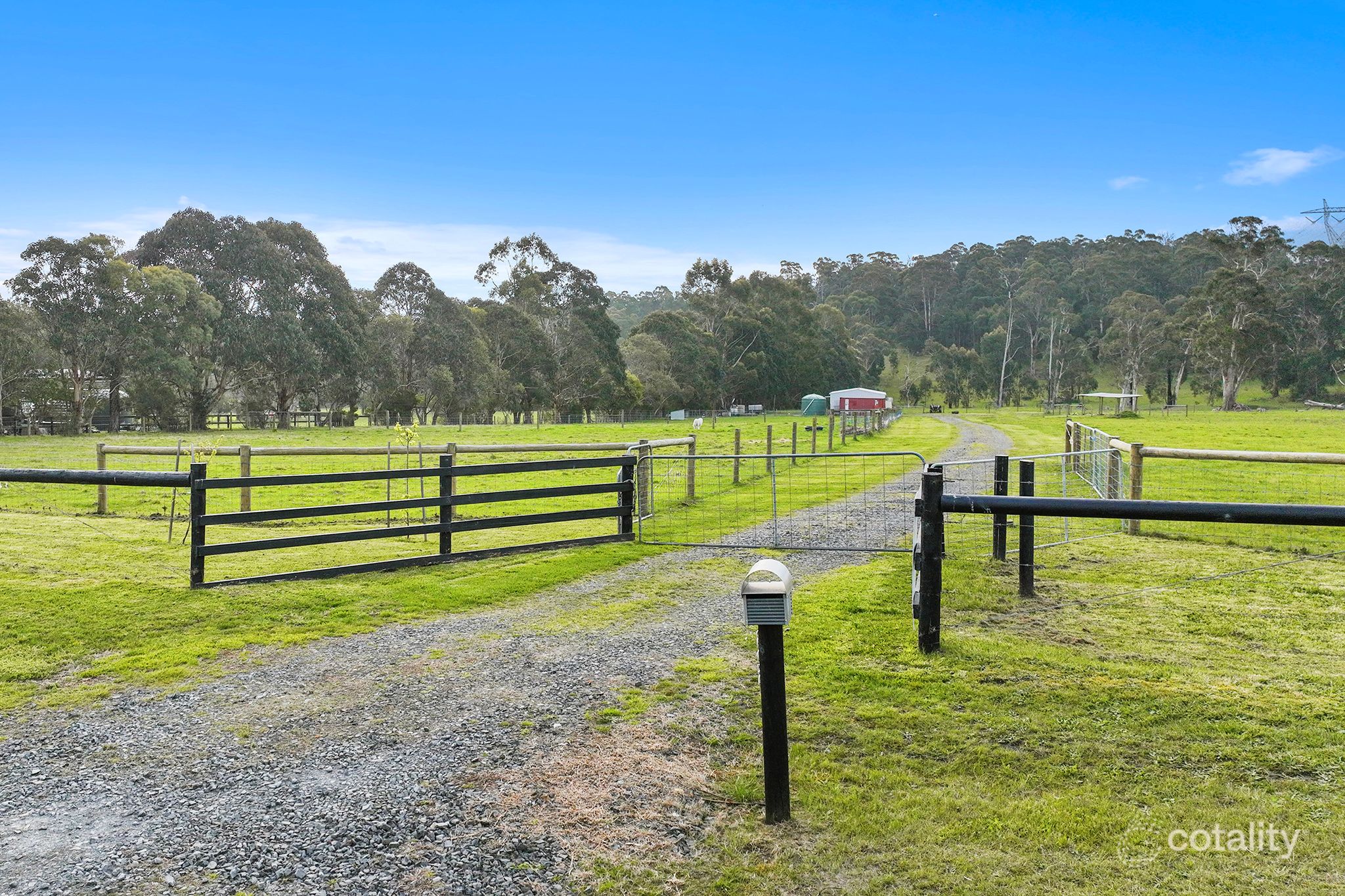 325 Forest Rd, Labertouche, VIC 3816