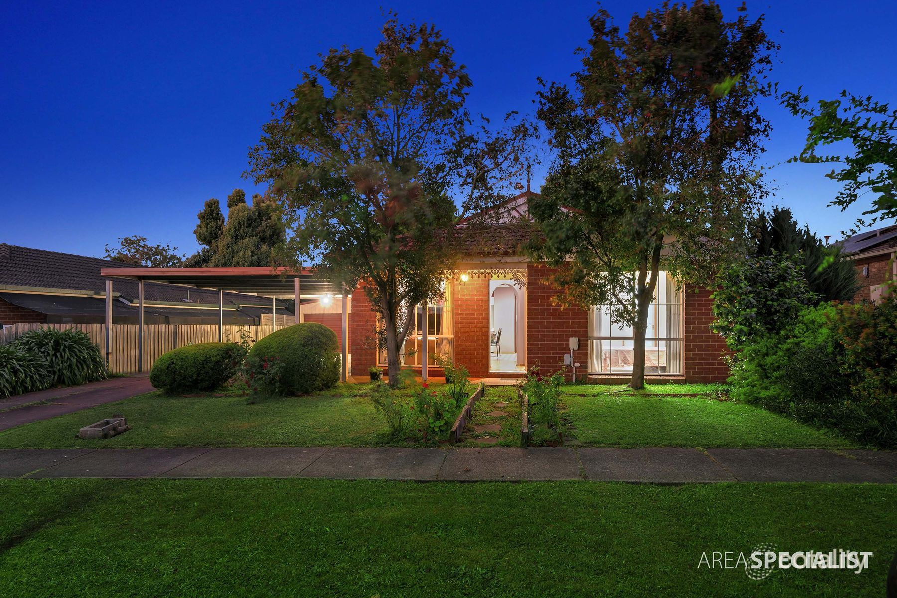 11 Mcguigan Dr, Cranbourne West, VIC 3977