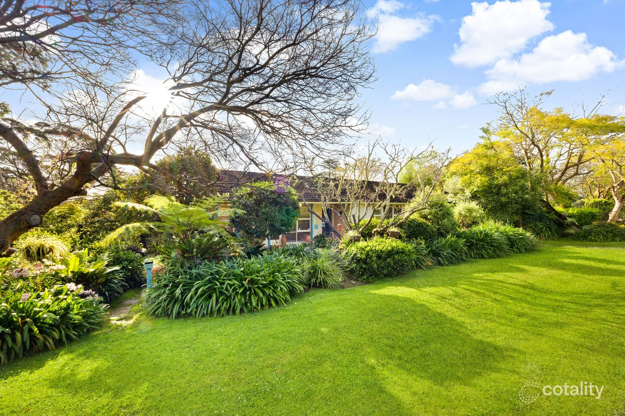 27 Bimburra Ave, St Ives, NSW 2075