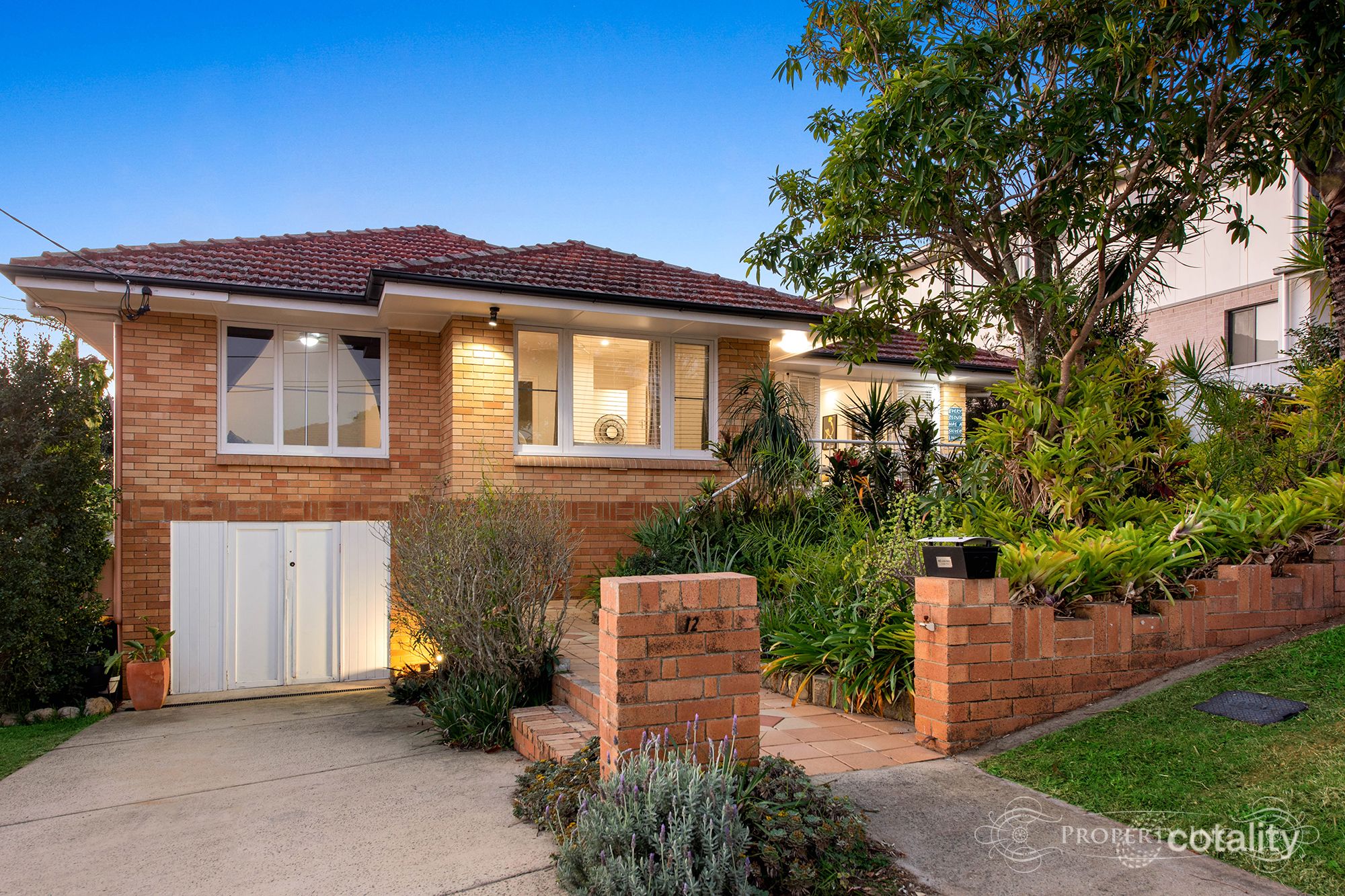 12 Frost St, Mount Gravatt East, QLD 4122