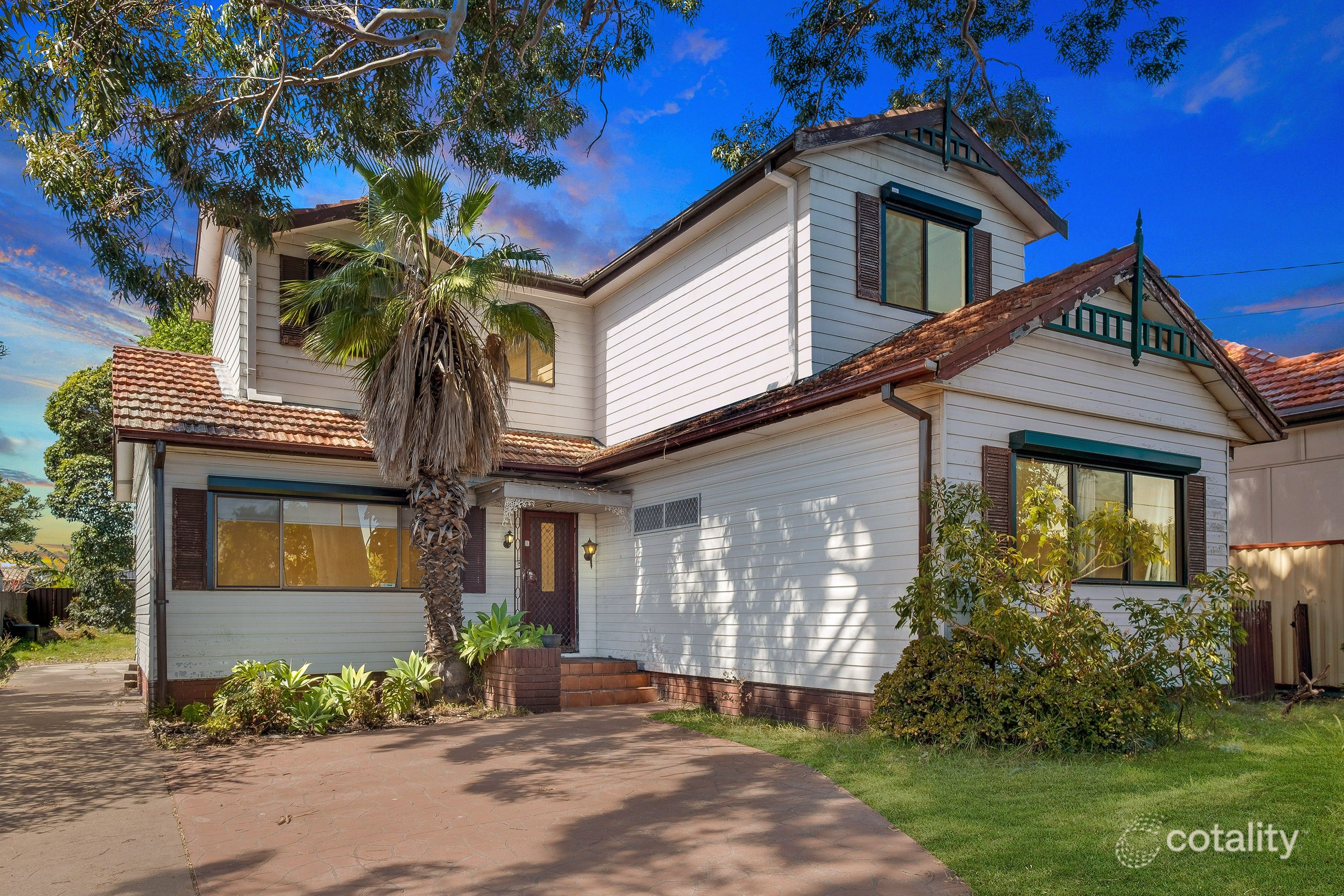 241 Roberts Rd, Greenacre, NSW 2190