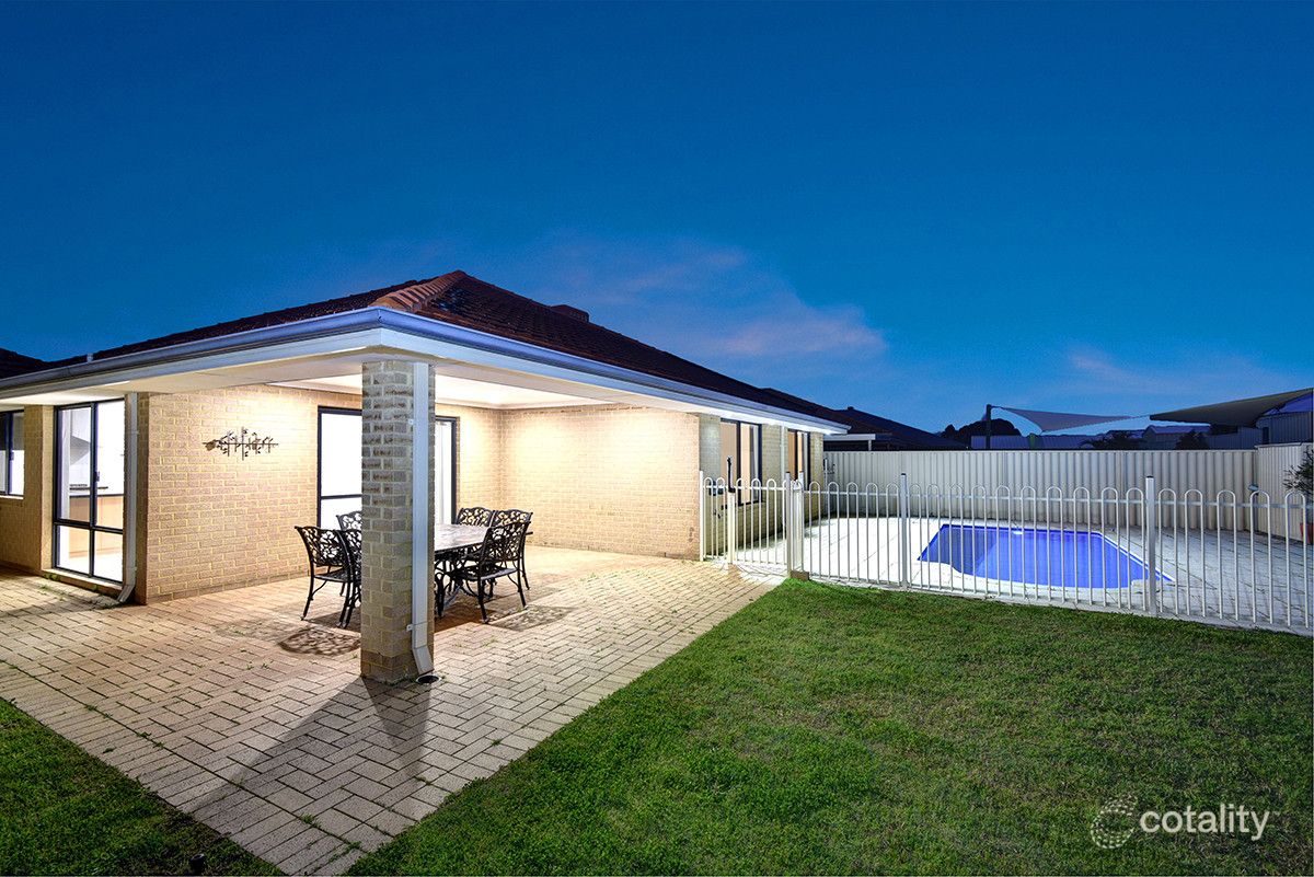 52 Edgeworth Cct, Tapping, WA 6065