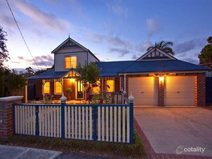 8 Gregory Ave, Frankston South, VIC 3199