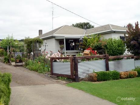 17 Mcevoy St, Casterton, VIC 3311