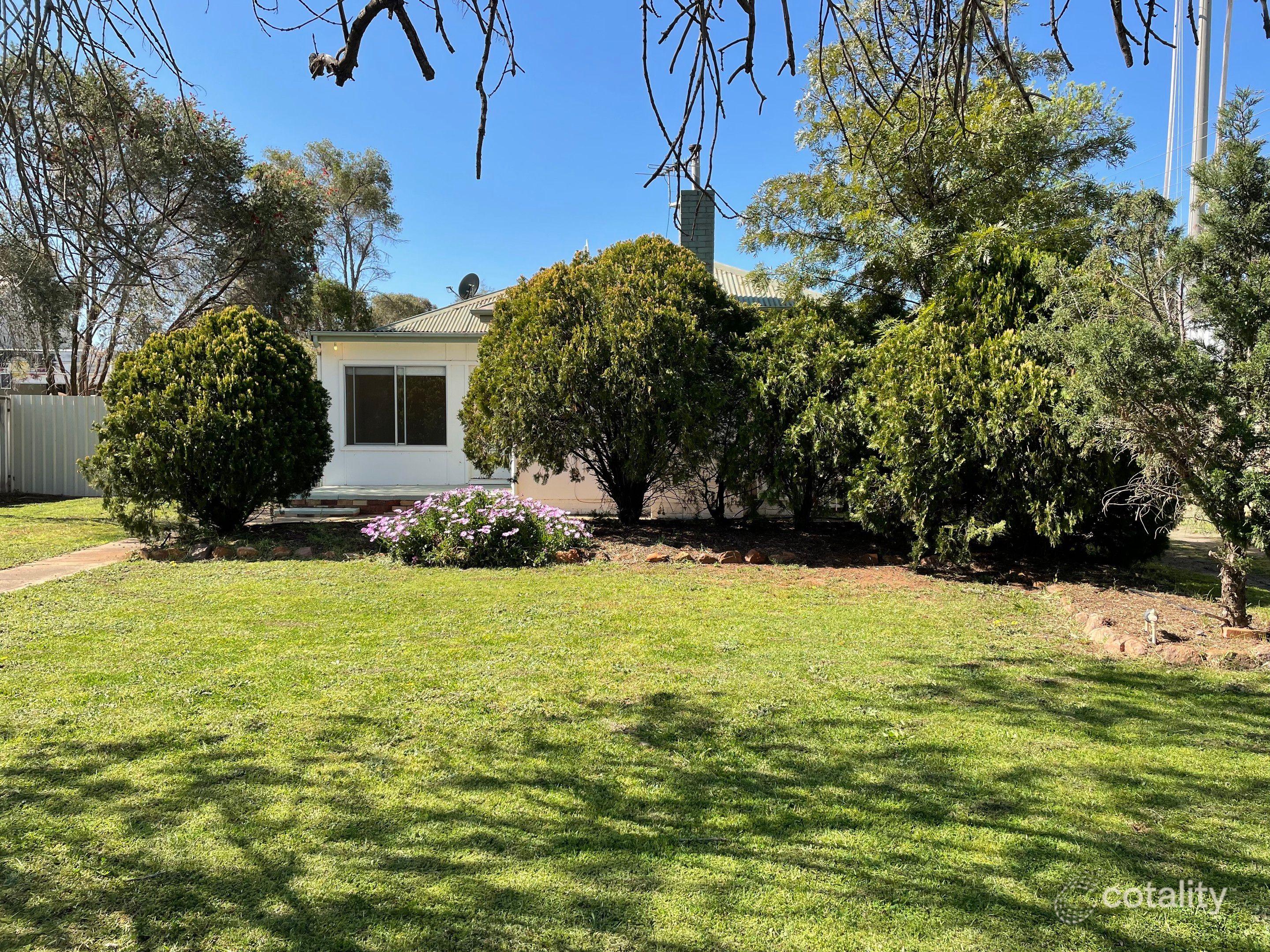 7 South Ave, Yenda, NSW 2681