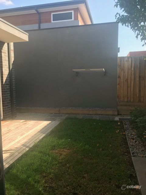 1/1 Riverview St, Avondale Heights, VIC 3034