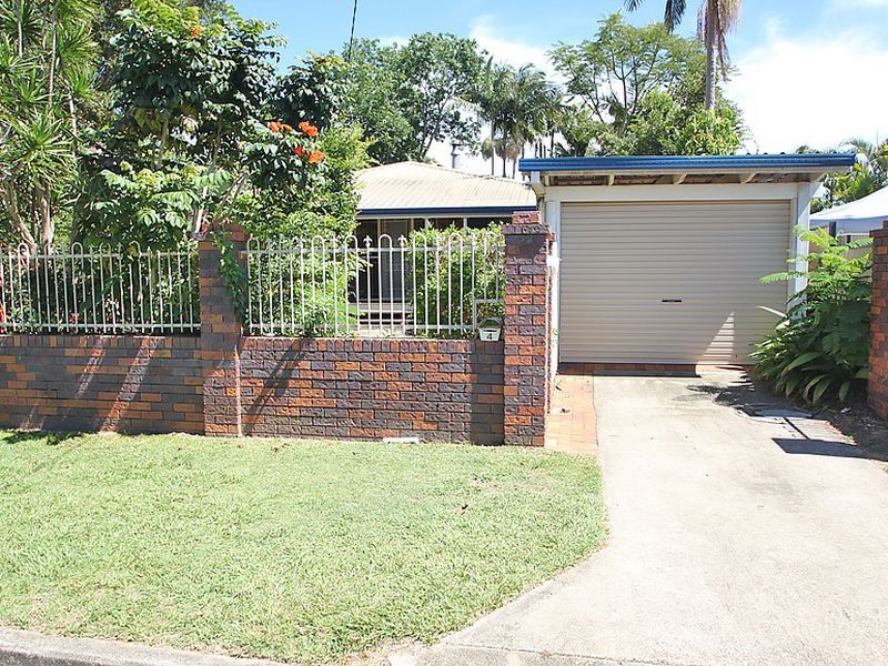 4 Paris St, Kallangur, QLD 4503