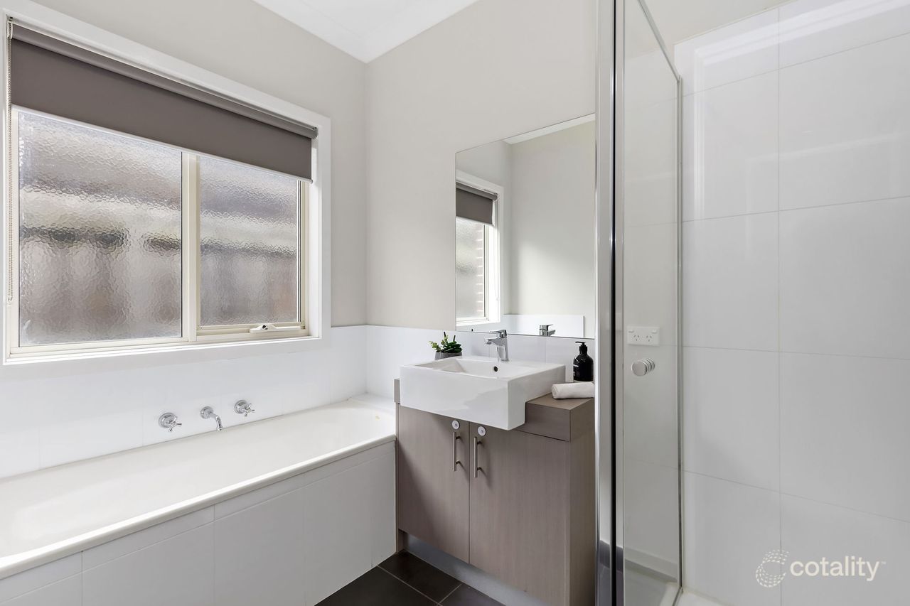 17 Rockfield St, Epping, VIC 3076