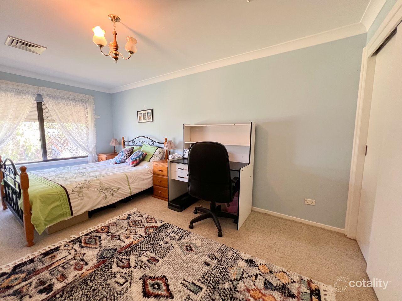 3 Hillcrest Ave, Parkes, NSW 2870