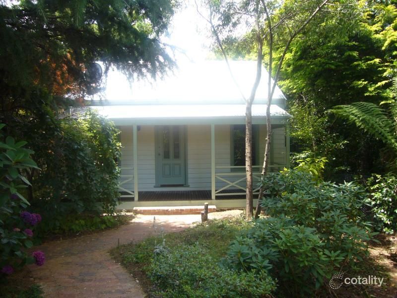 12 Grose St, Blackheath, NSW 2785
