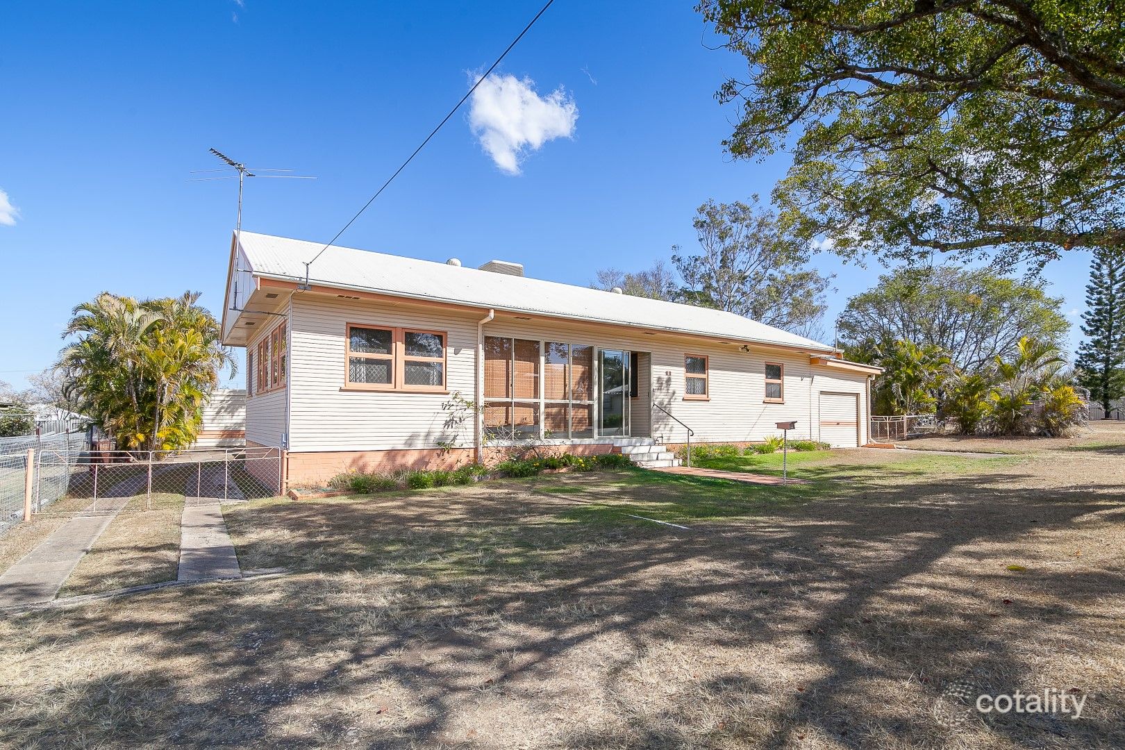 6 Hayes St, Raceview, QLD 4305