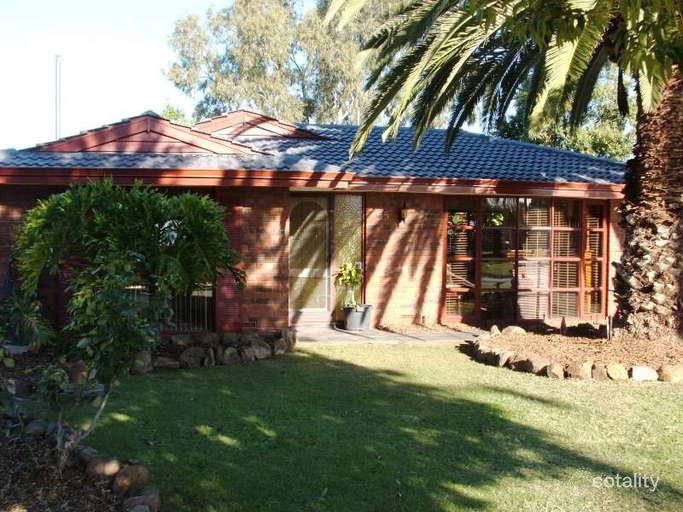 55 Glyndebourne Ave, Thornlie, WA 6108