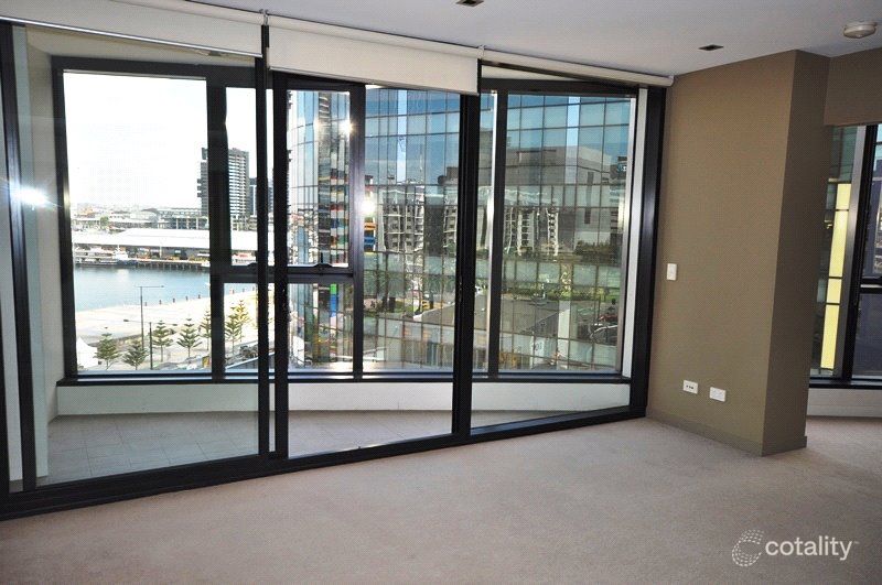 811/100 Harbour Esp, Docklands, VIC 3008