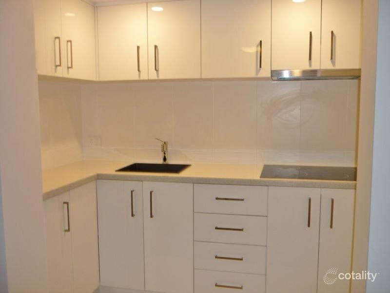 9 Reserve St, West Wollongong, NSW 2500