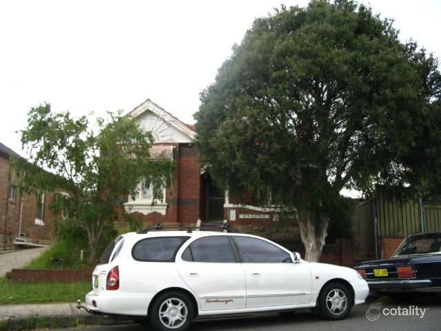 28 Dunstaffenage St, Hurlstone Park, NSW 2193