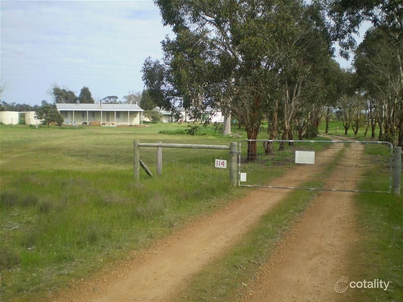 18 Moore St, Tenterden, WA 6322