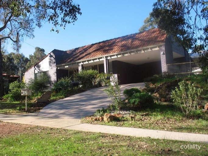 16 Lindsay St, Kalamunda, WA 6076