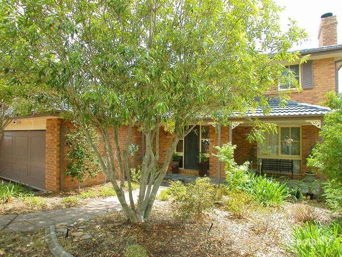 32 Tamarind Dr, Cordeaux Heights, NSW 2526