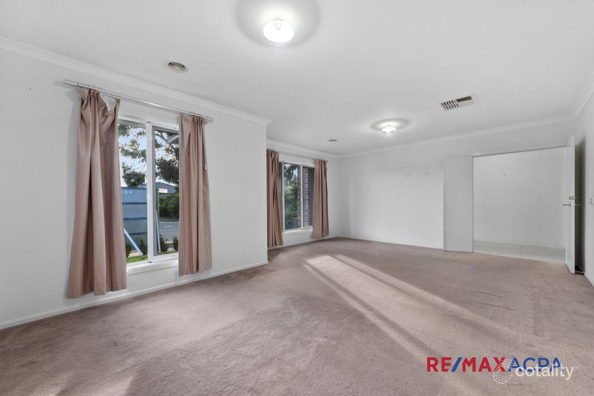 27 Fieldwren Dr, Williams Landing, VIC 3027