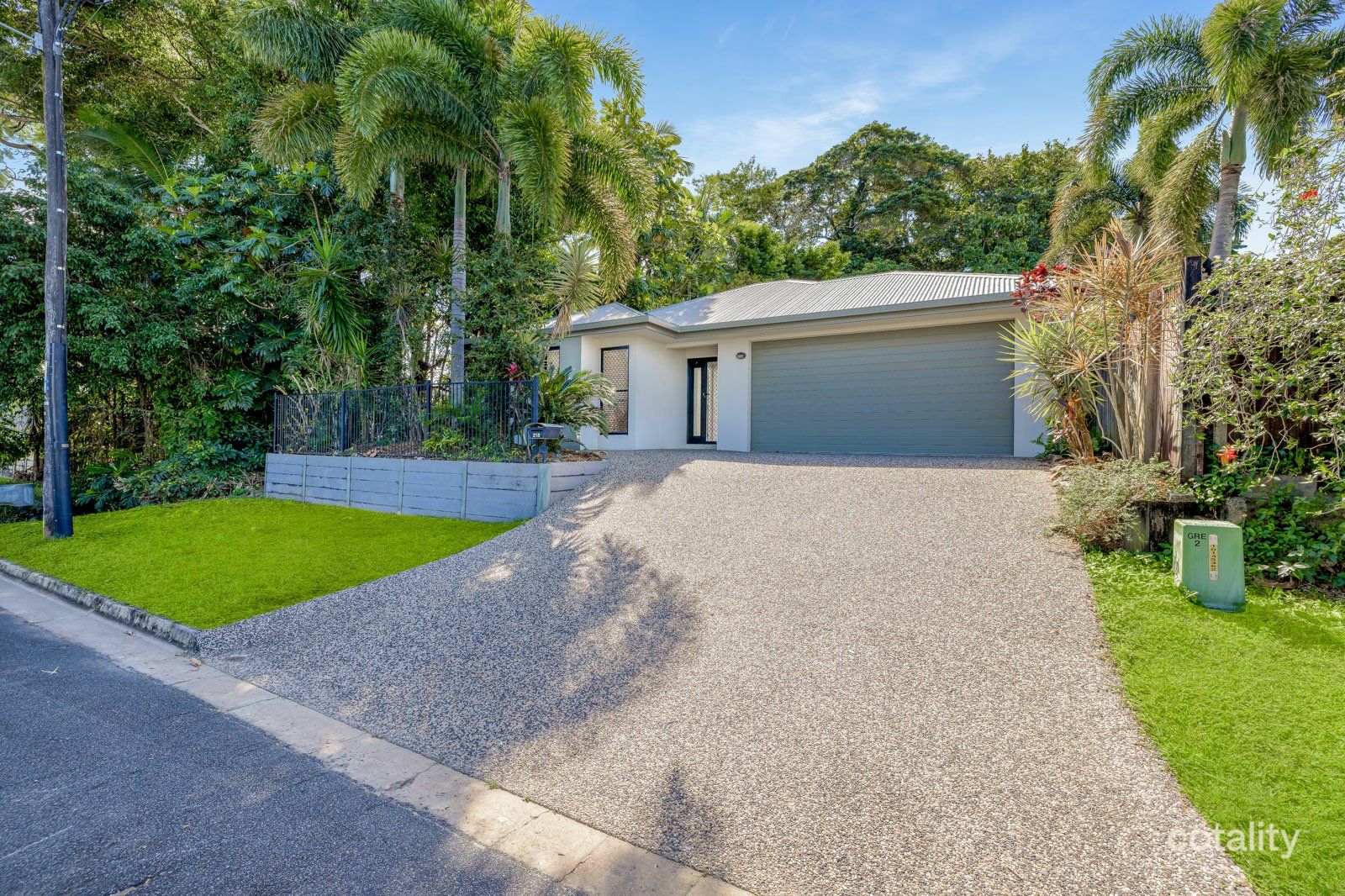 218 Greenslopes St, Whitfield, QLD 4870