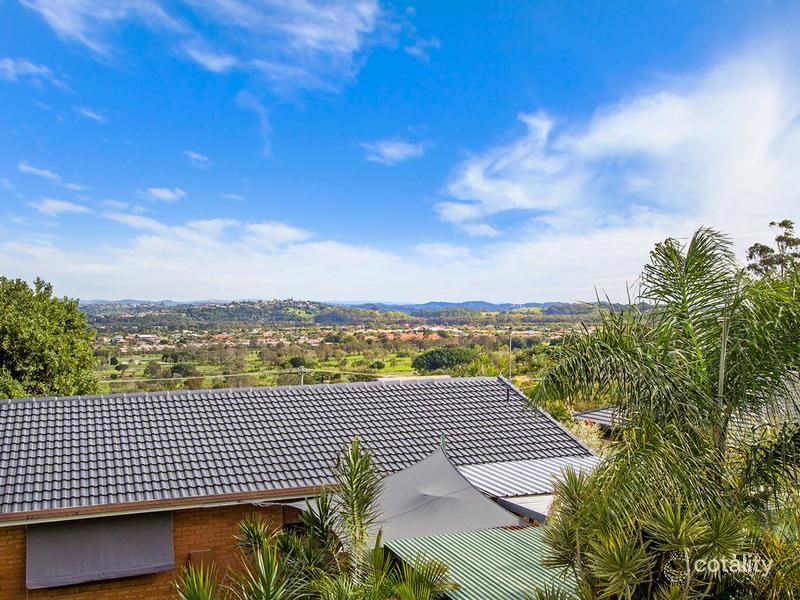 24 Durigan Pl, Banora Point, NSW 2486
