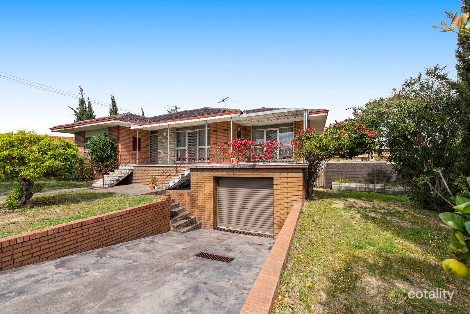 134 Morley Dr, Yokine, WA 6060
