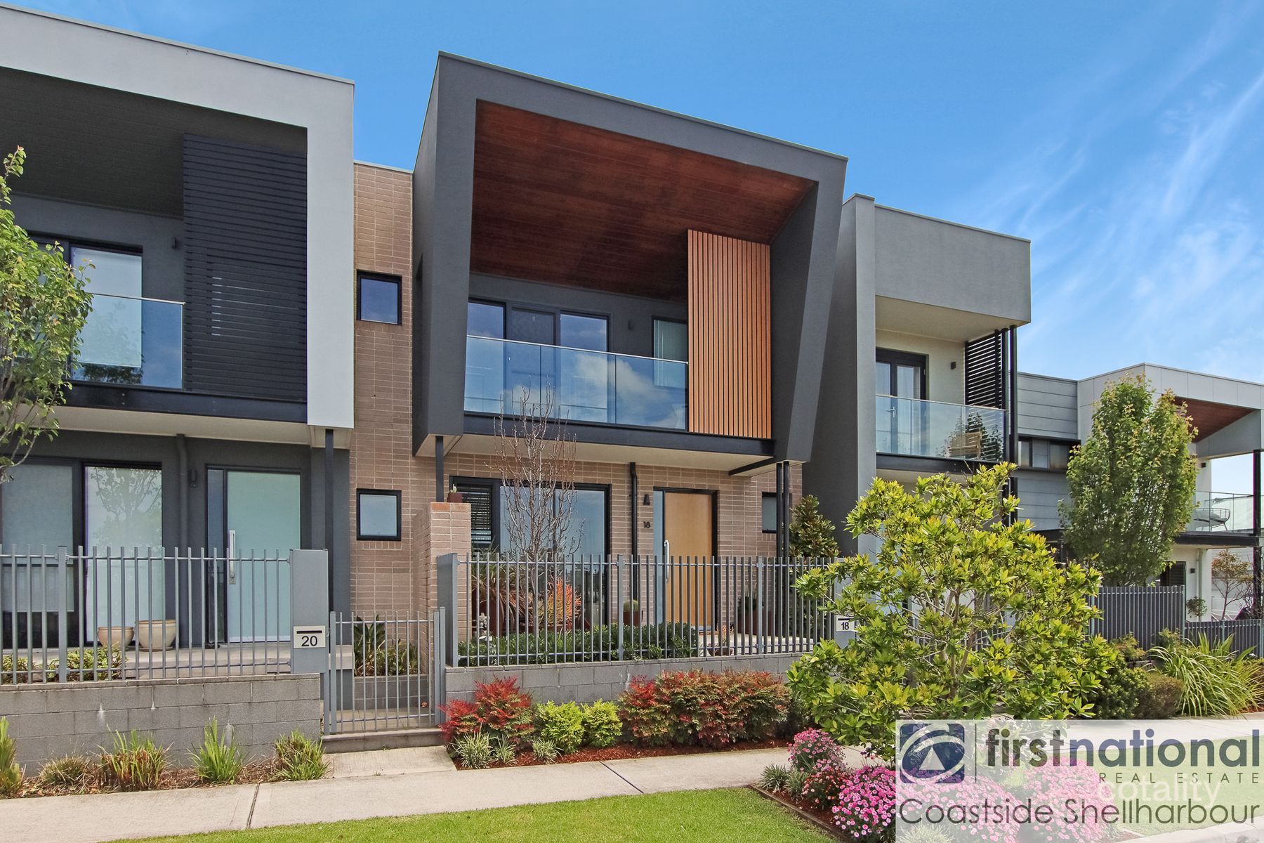 18 Wharf Pde, Shell Cove, NSW 2529