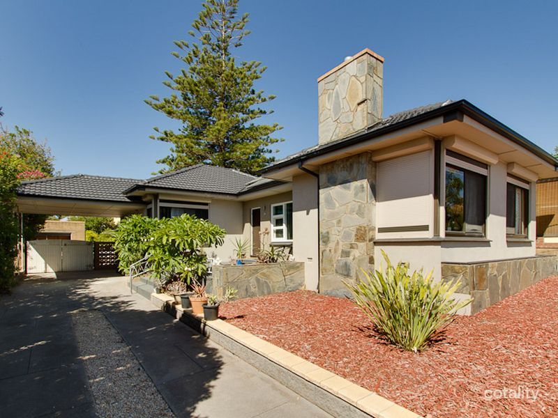 8 Ocean Bvd, Seacliff Park, SA 5049