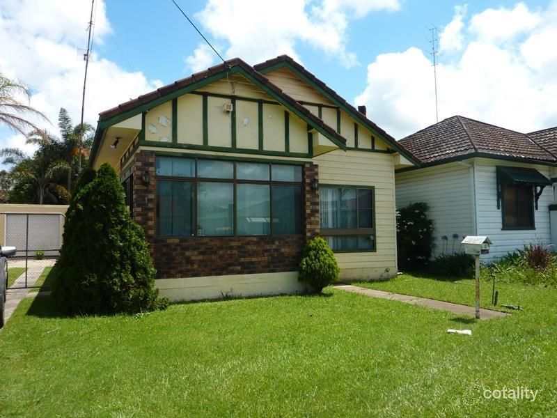 1 Fraser St, Unanderra, NSW 2526