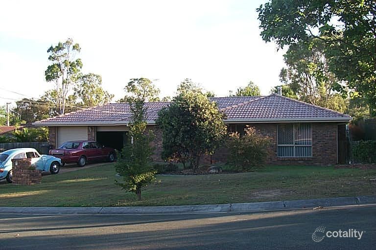 4 Cydonia Ct, Regents Park, QLD 4118