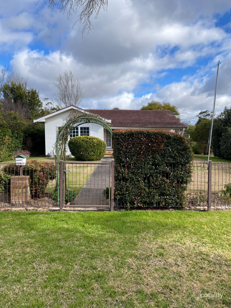 25 Scott St, Scone, NSW 2337