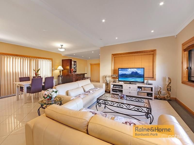 4 Roy St, Kingsgrove, NSW 2208