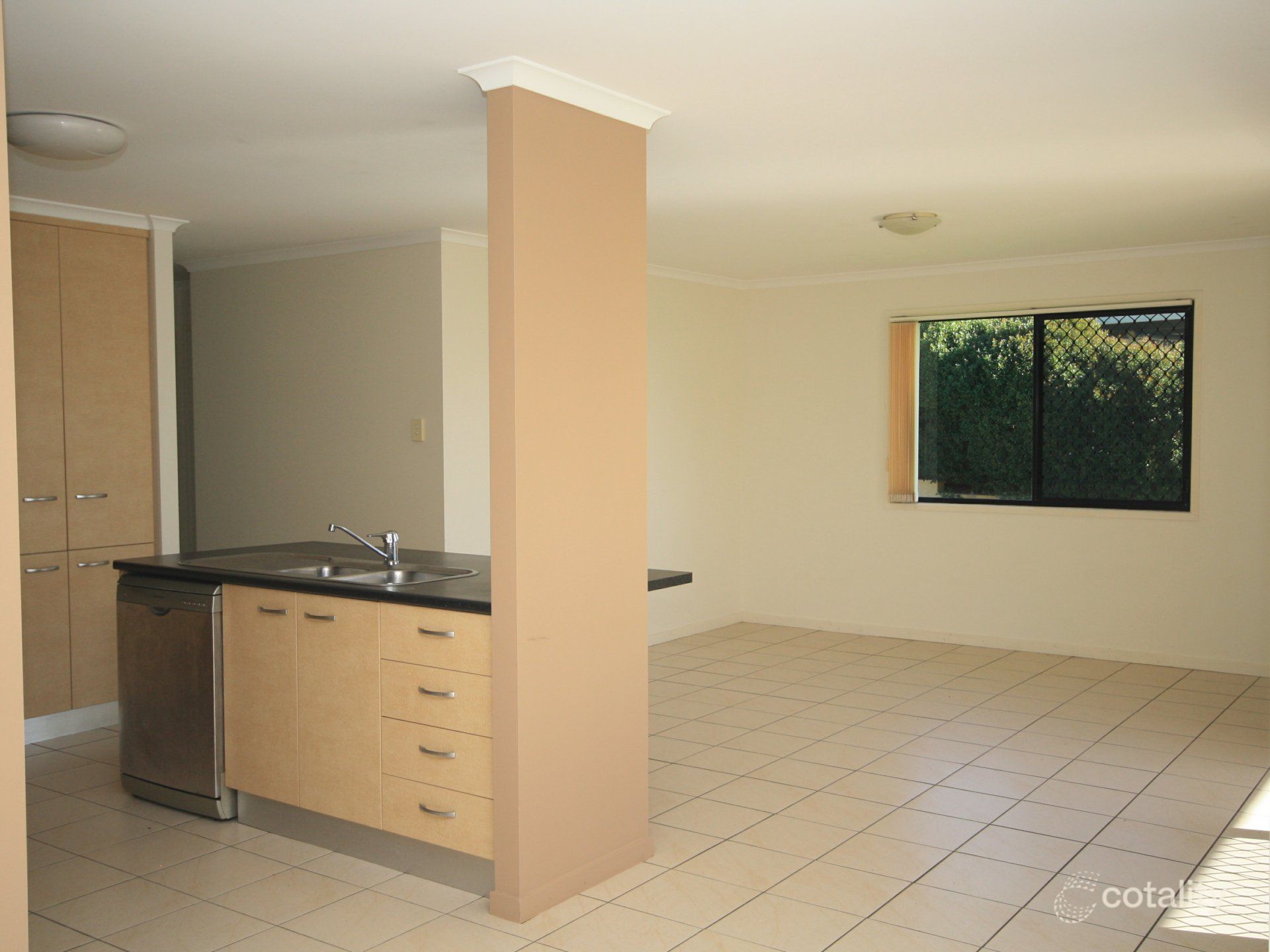 6 Leonie Ct, New Auckland, QLD 4680