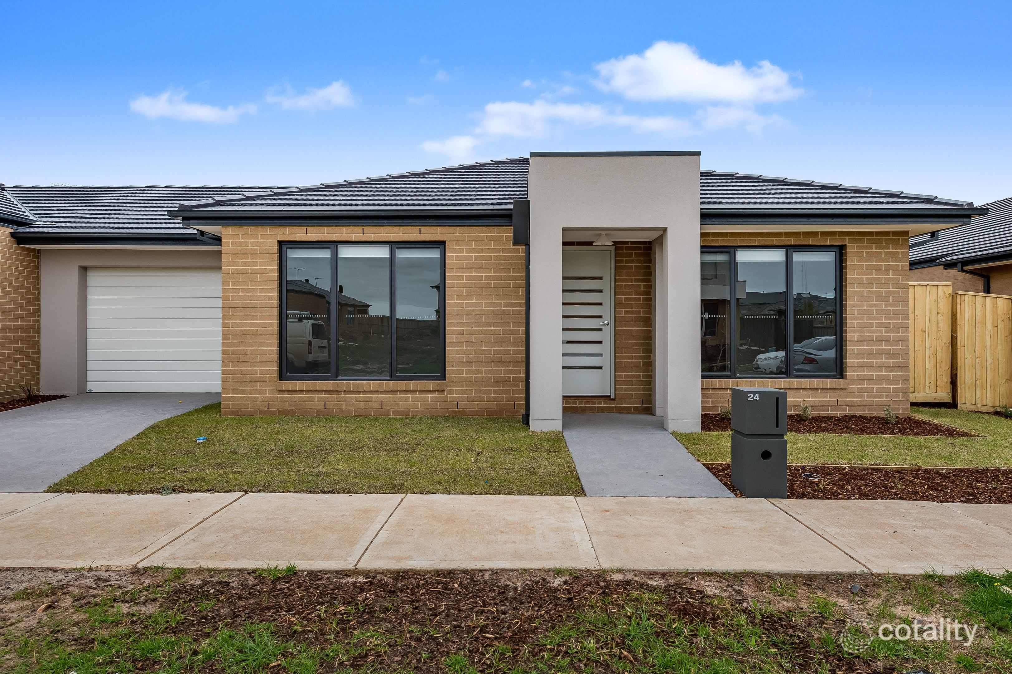 24 Tapioca St, Manor Lakes, VIC 3024