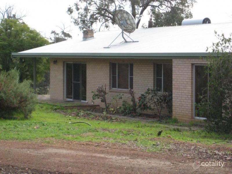 384 Woottating Rd, Woottating, WA 6562