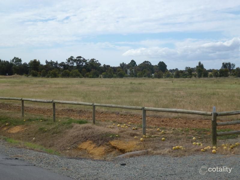 31 Lampiter Dr, Mardella, WA 6125