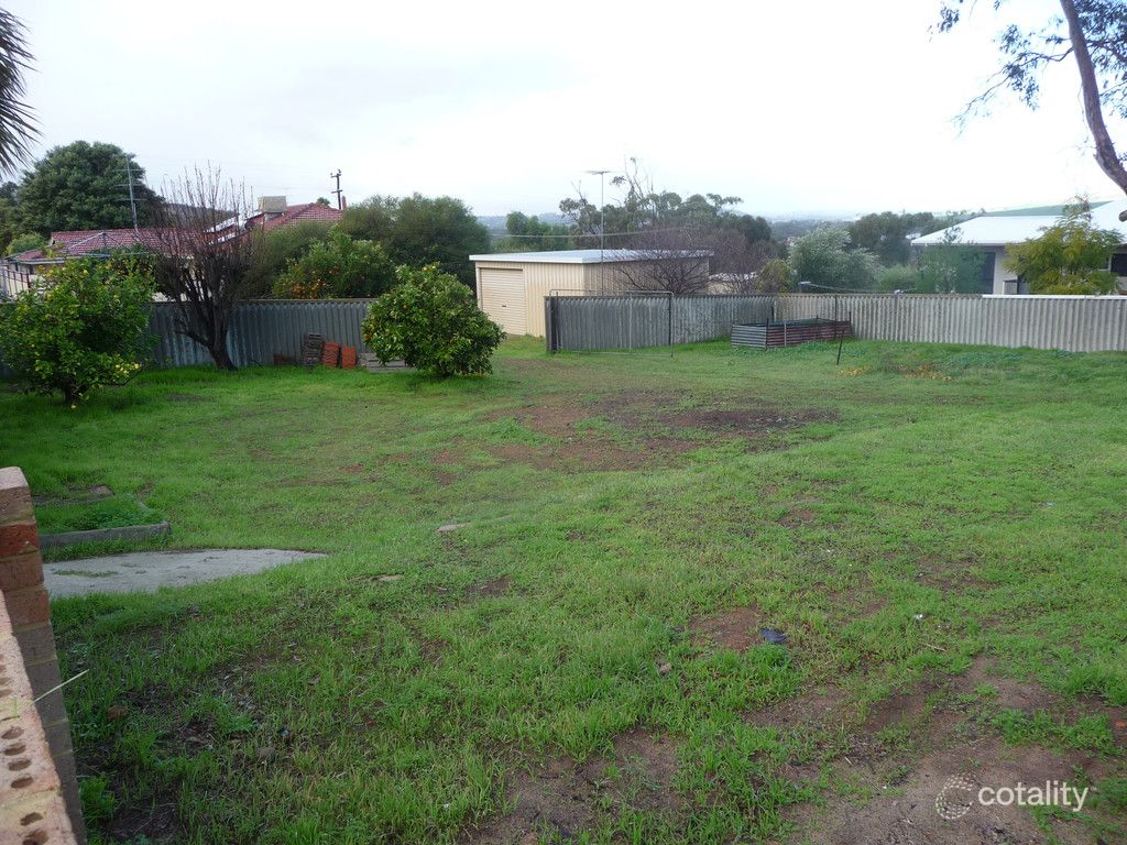 27 Fraser St, York, WA 6302