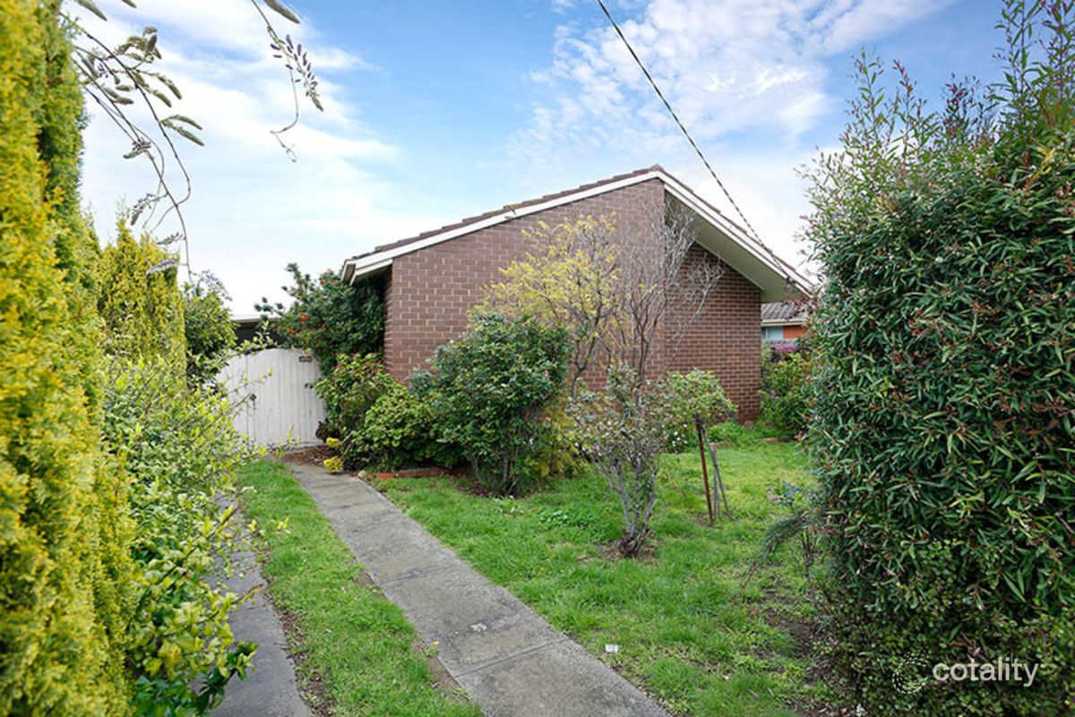 22 Barnes Cres, Sunshine West, VIC 3020