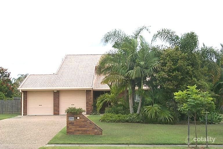 8 Pioneer Cres, Bellbowrie, QLD 4070